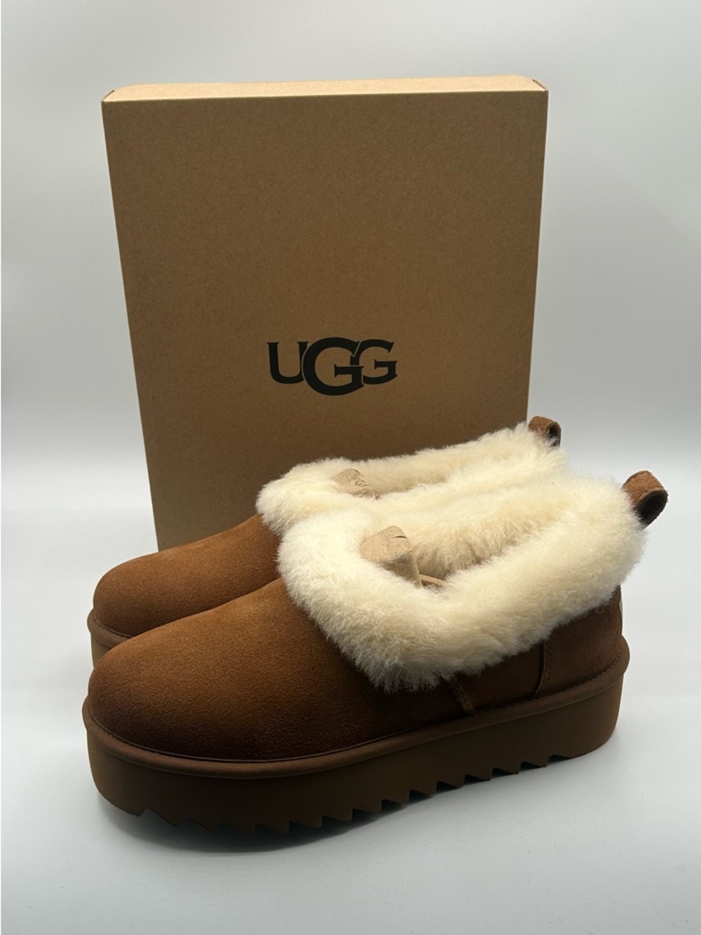 UGG Nita Genuine Shearling Slippers shoes Women's 10 Chestnut New In Box